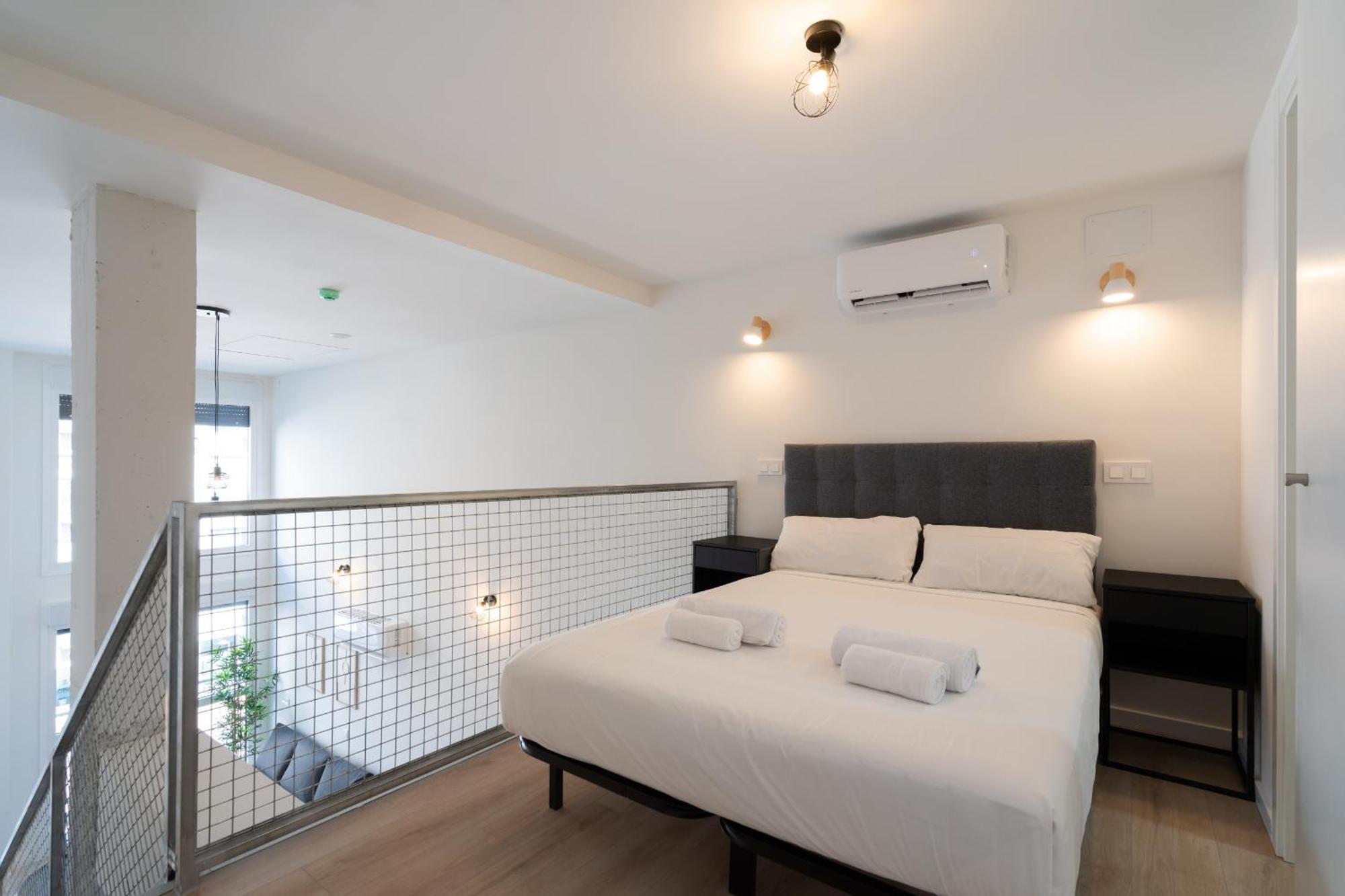 Ferienwohnung Loft Reformado Industrial Con Garaje Alquiler Temporal Madrid Exterior foto