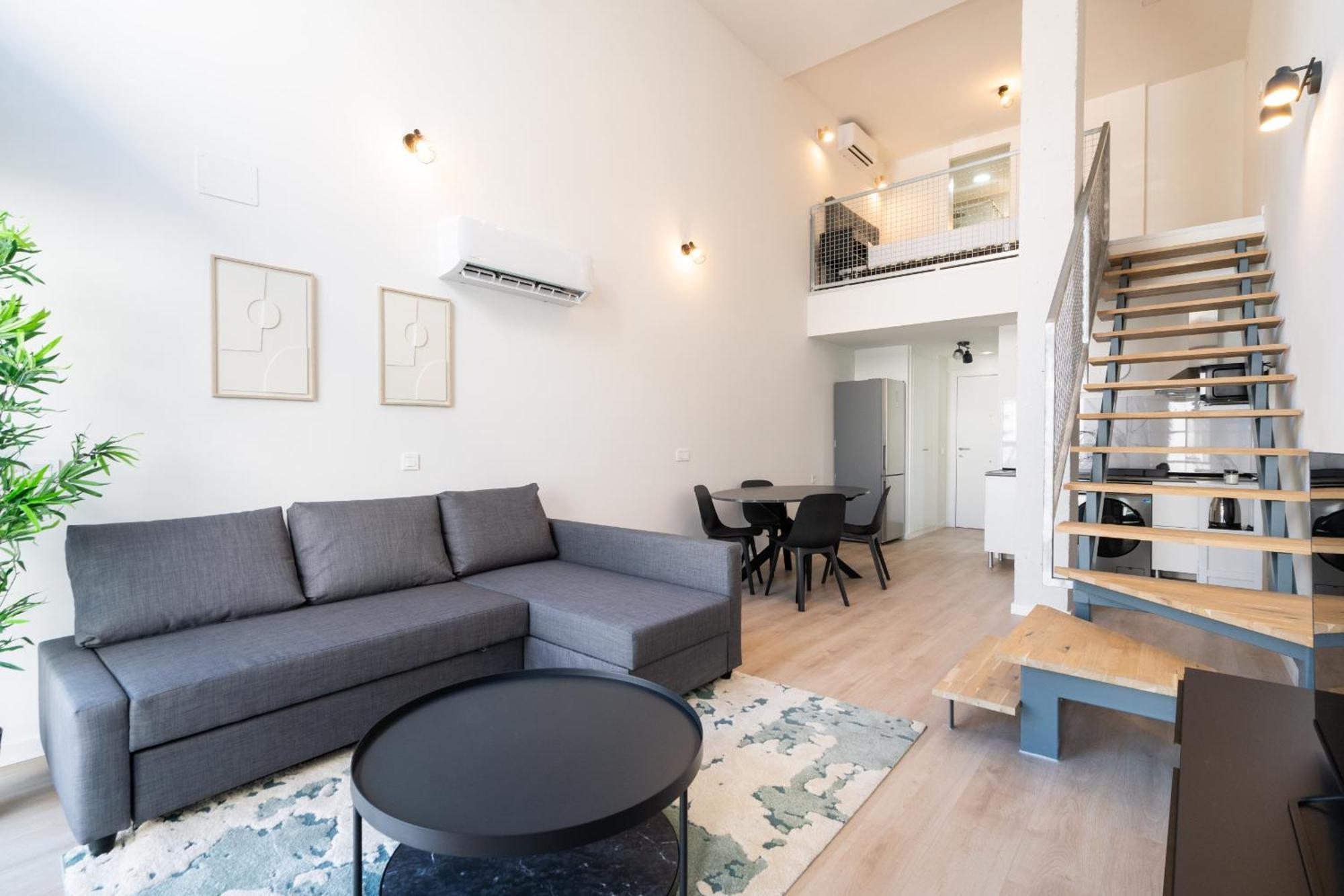 Ferienwohnung Loft Reformado Industrial Con Garaje Alquiler Temporal Madrid Exterior foto
