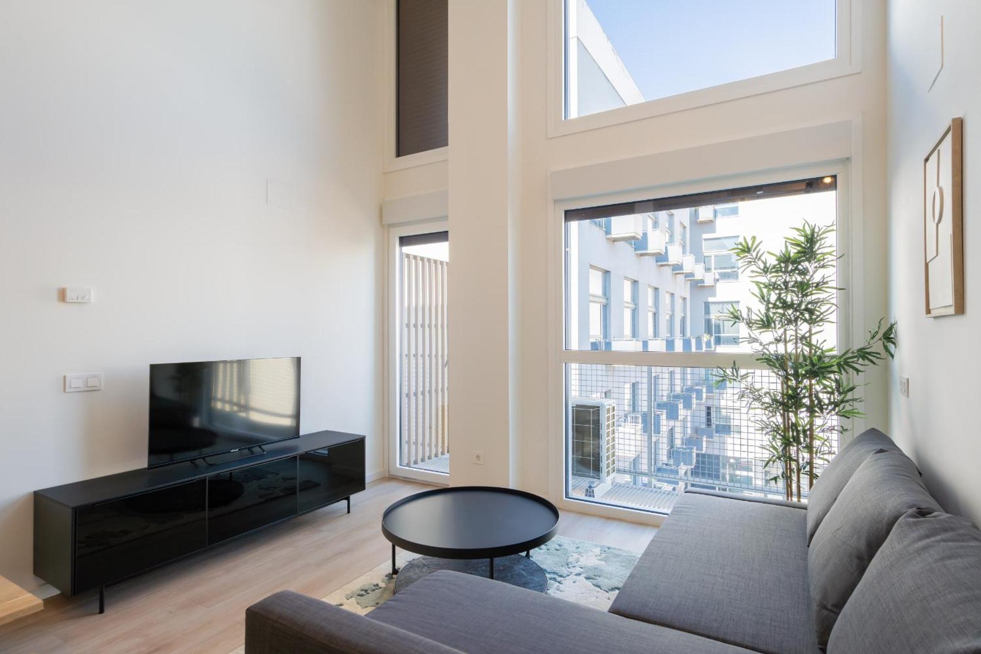 Ferienwohnung Loft Reformado Industrial Con Garaje Alquiler Temporal Madrid Exterior foto
