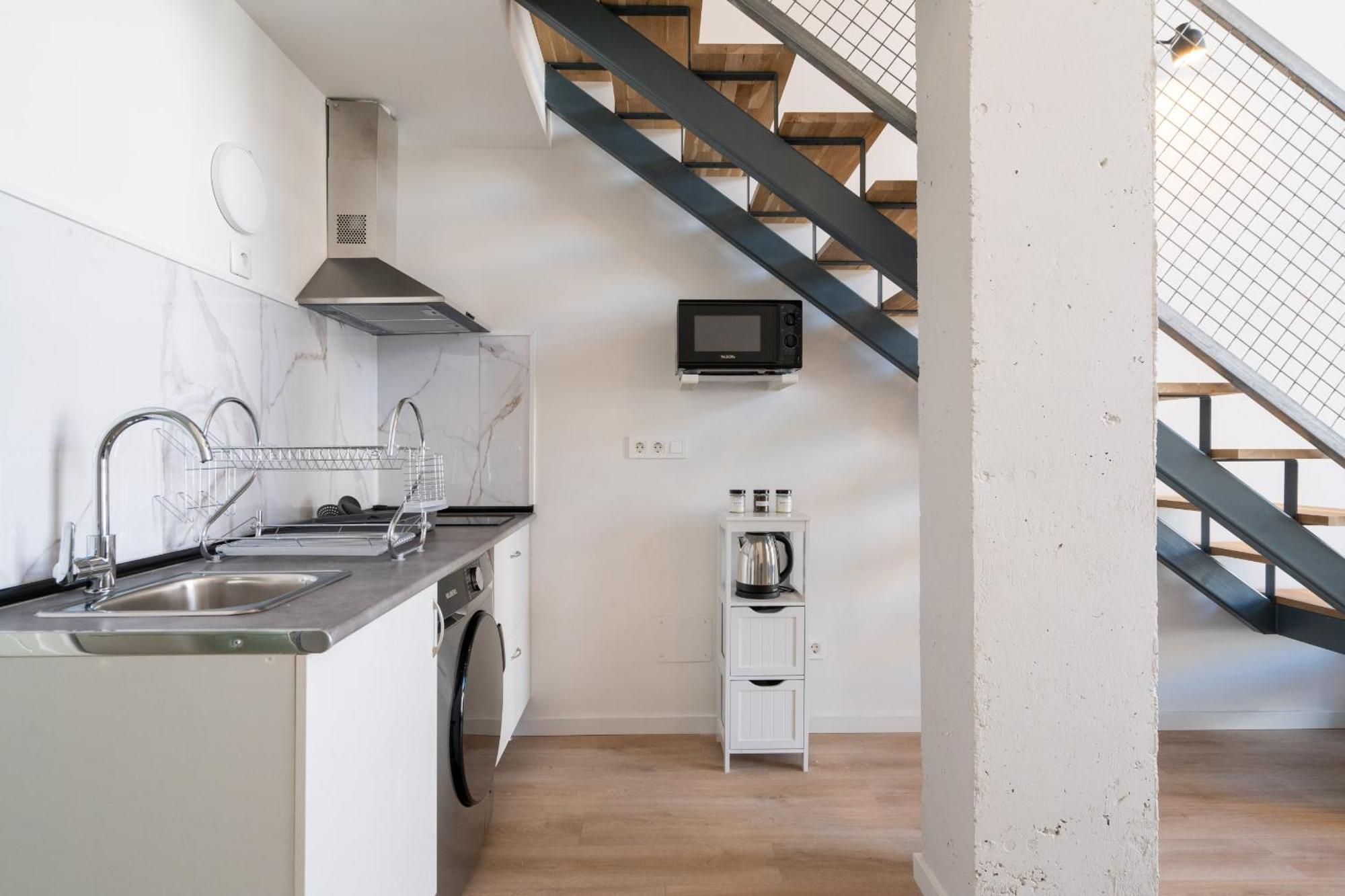 Ferienwohnung Loft Reformado Industrial Con Garaje Alquiler Temporal Madrid Exterior foto